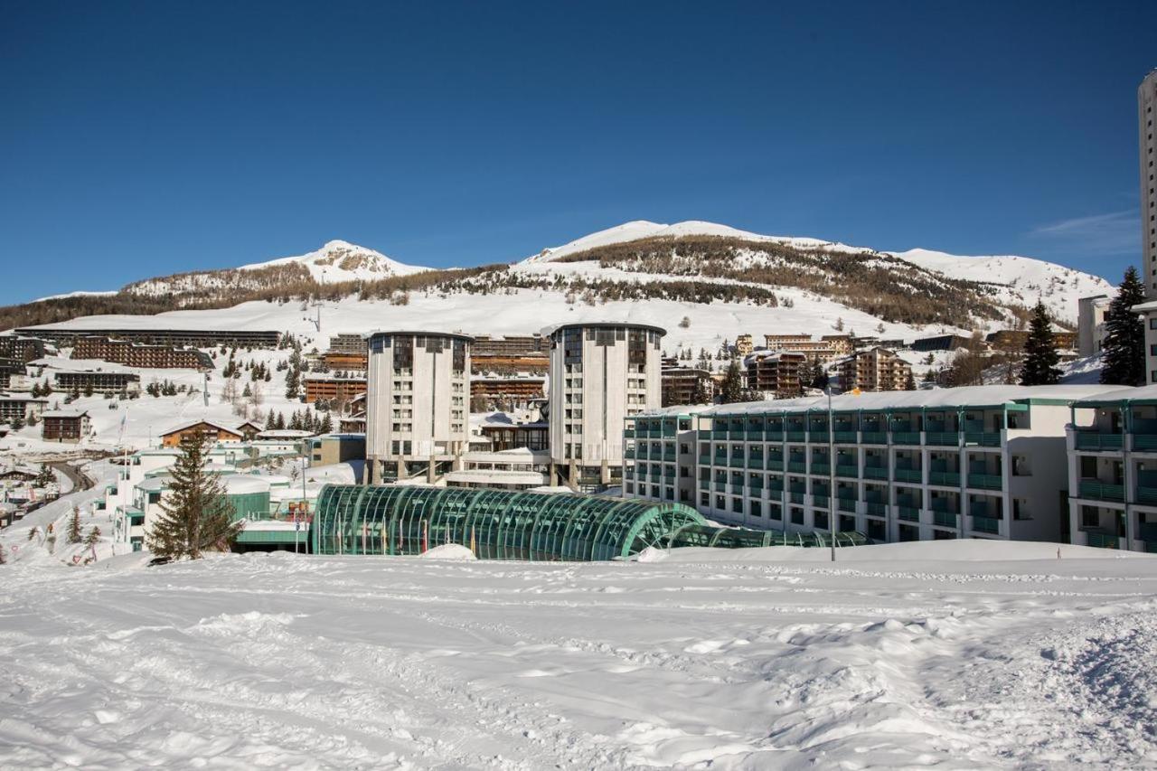 Teleo Vacanze - Villaggio Olimpico Di Sestriere Bagian luar foto