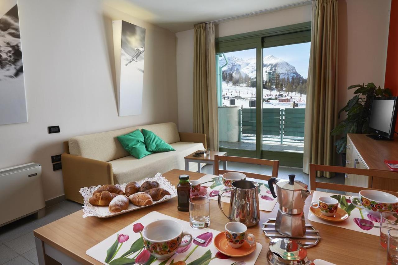 Teleo Vacanze - Villaggio Olimpico Di Sestriere Bagian luar foto