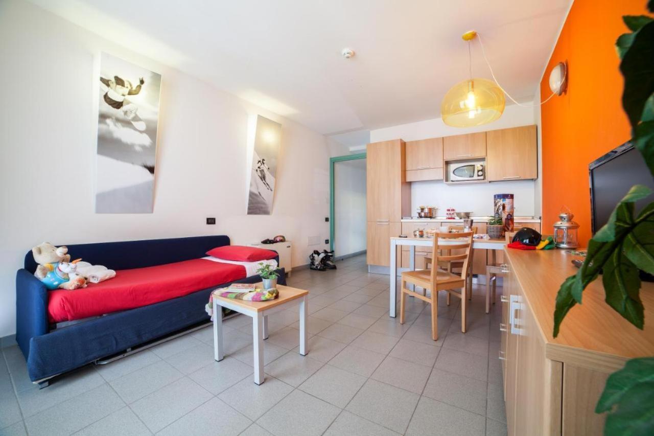 Teleo Vacanze - Villaggio Olimpico Di Sestriere Bagian luar foto